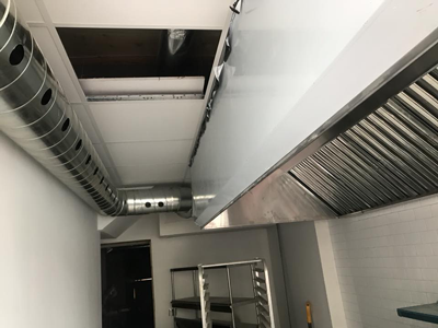 Exhaust systems for commercial kitchens